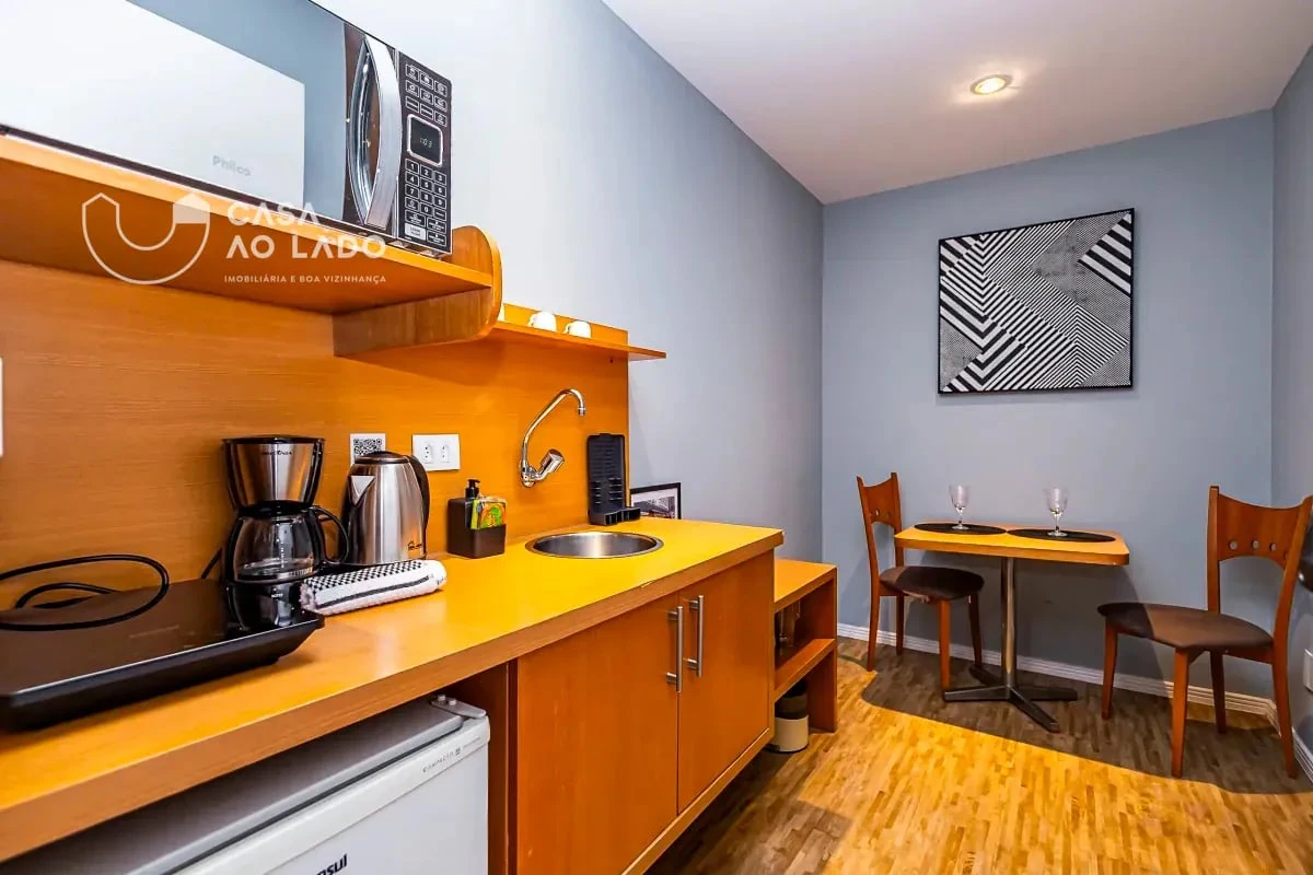 Furnished studio, 25 m², with wood or laminate floors — photo 2