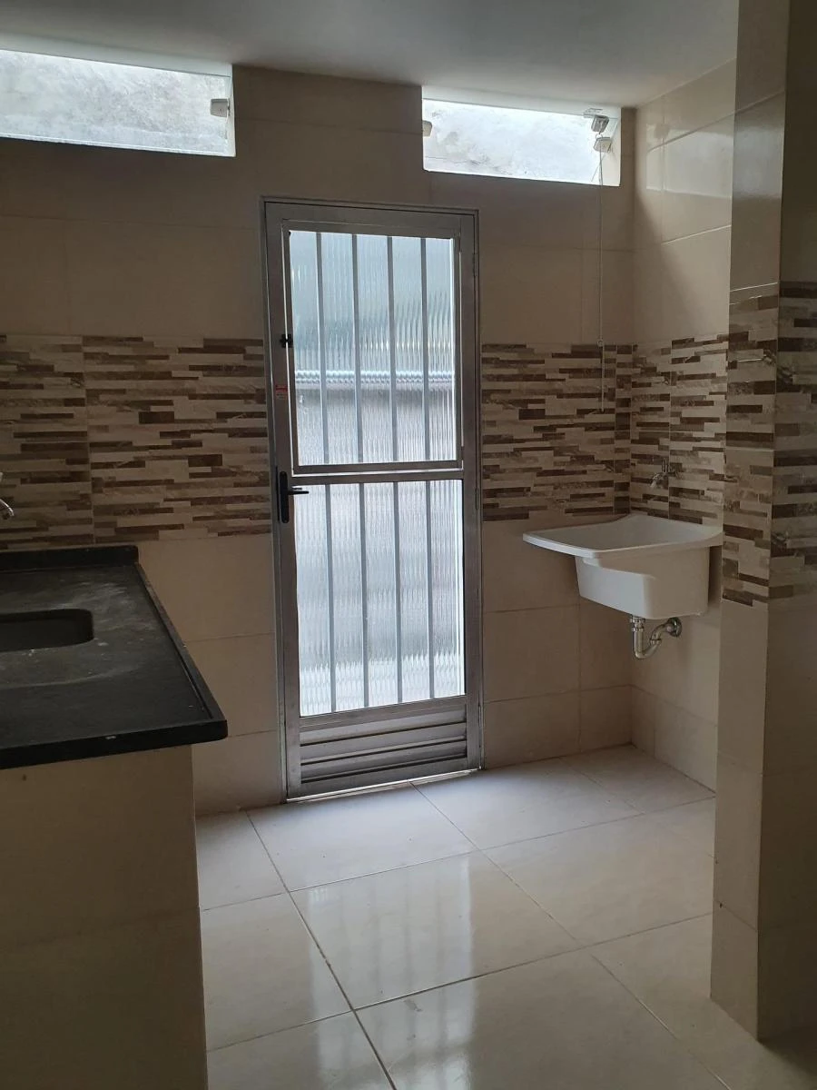 Unfurnished 75 m² apartment with 2 bedrooms and 1 suite — photo 2