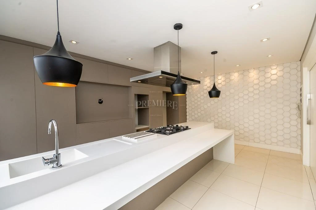 Casa sem mobília com cozinha aberta e 4 suítes — photo 33