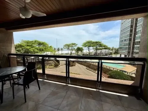 4-bedroom apartment with a water view — photo 10