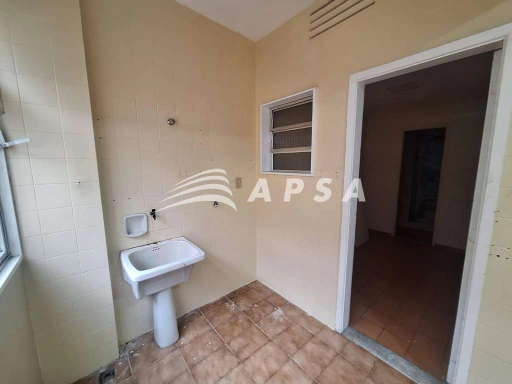 Apartment with 2 bedrooms and shared BBQ area — photo 24