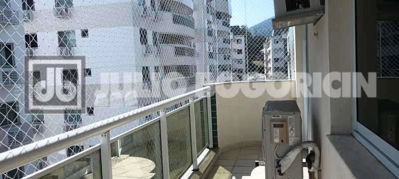 Furnished 178 m² apartment with 3 bedrooms and private BBQ — photo 12