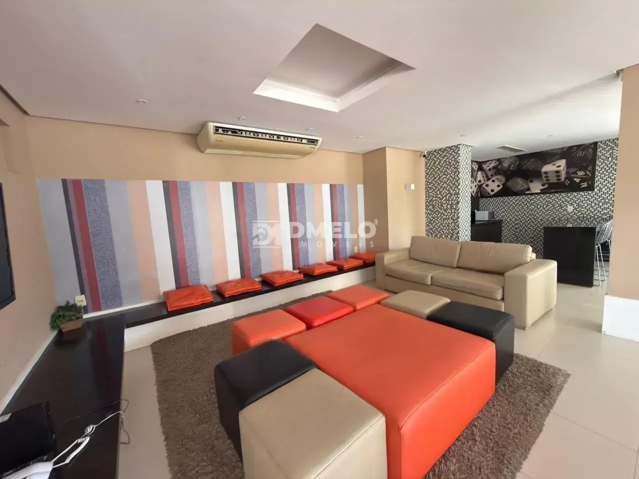 Furnished apartment with 4 bedrooms and 5 bathrooms — photo 28