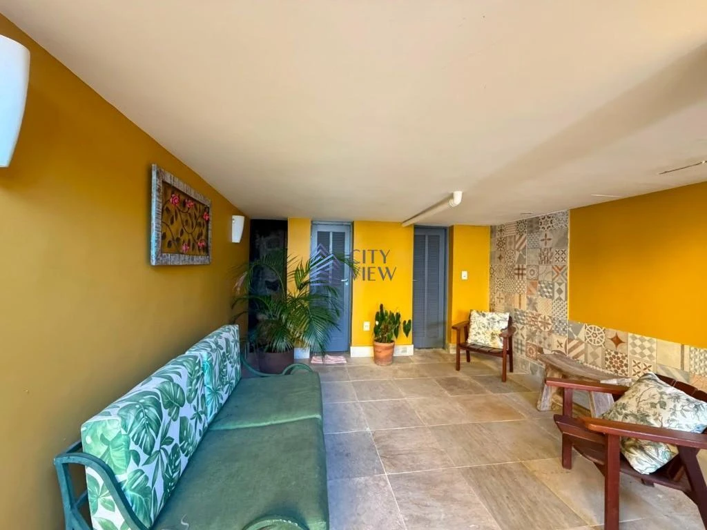 4-bedroom 500 m² house with 5 bathrooms — photo 40