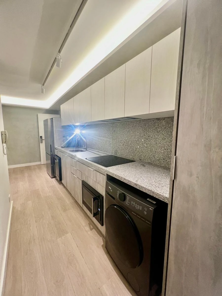 Furnished apartment with open-plan kitchen and 2 parking spaces — photo 19