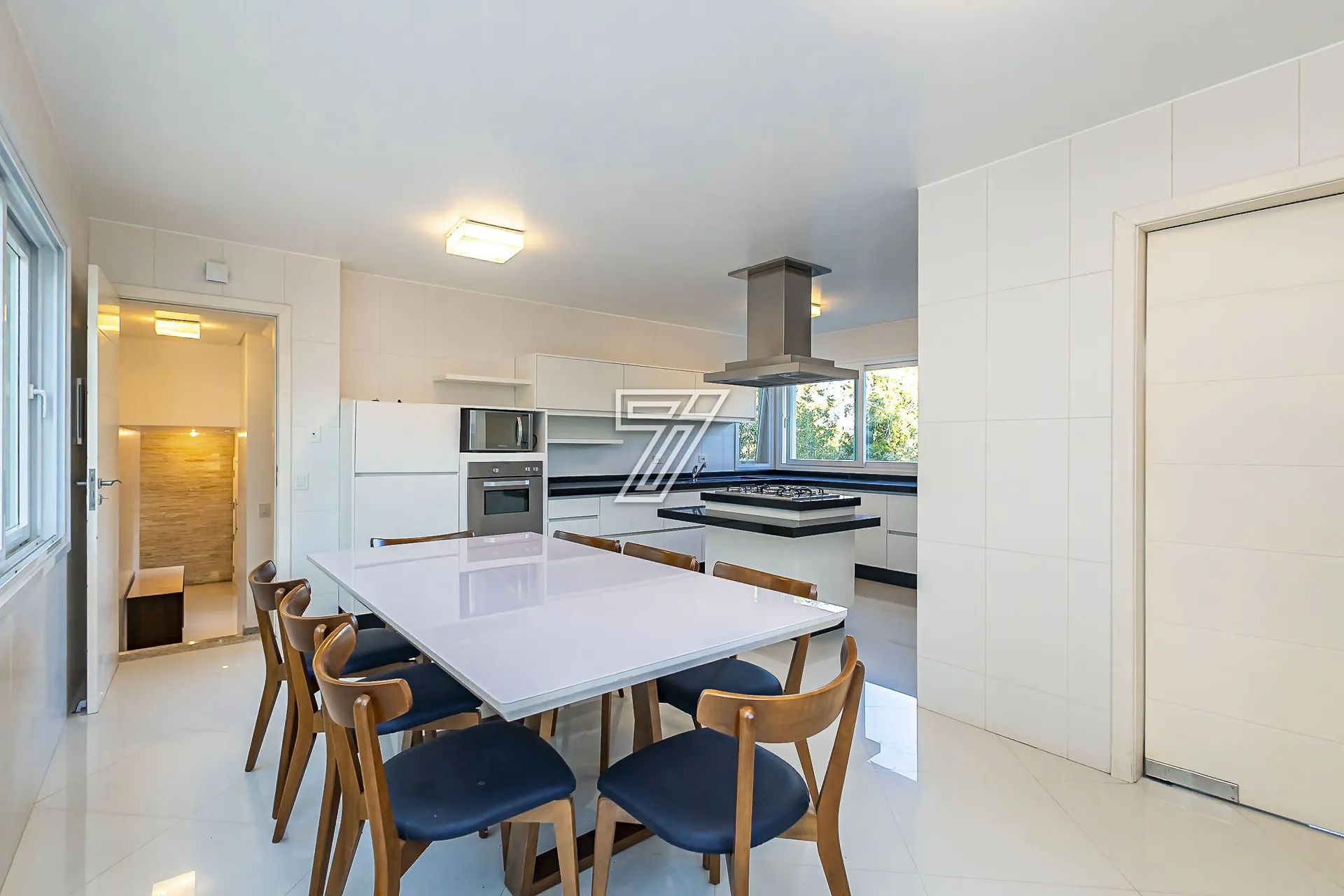 Casa para locação com 4 quartos e 3 suítes — photo 15