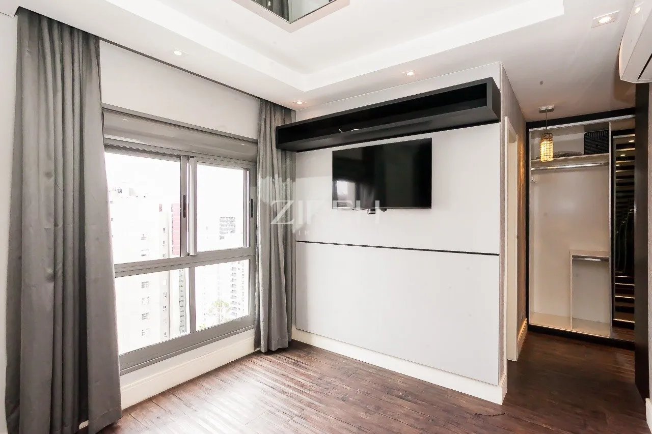 Furnished apartment, 134 m², with floor-to-ceiling windows — photo 9
