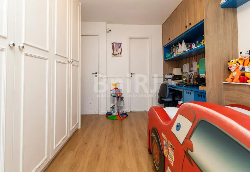 Квартира з 3 спальнями, у будинку є тренажерний зал — photo 28
