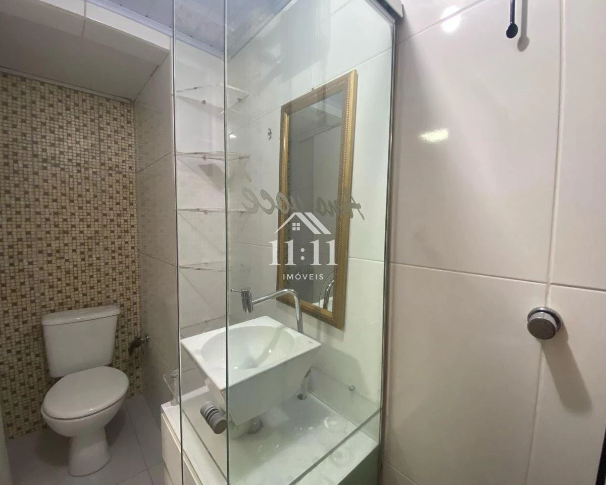 3-bedroom apartment with a home office in Curitiba — photo 24