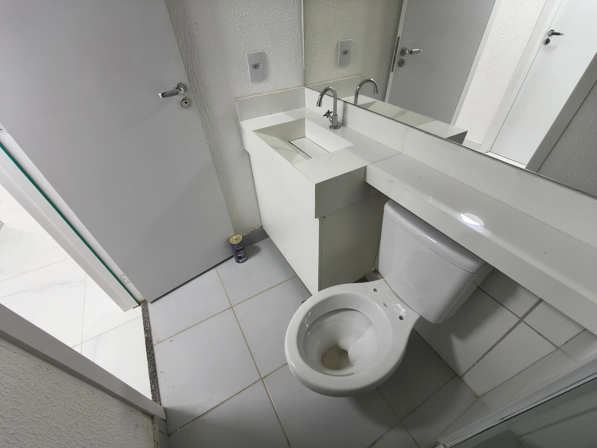 Apartamento mobiliado com 2 quartos, 1 banheiro e varanda — photo 21