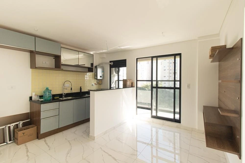 Floor-to-ceiling windows in a one-bedroom apartment, 36 m² — photo 6