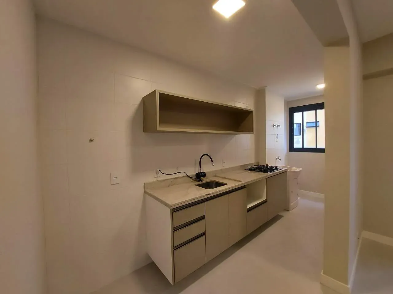 Furnished apartment, 68 m², with a grill on the balcony — photo 42