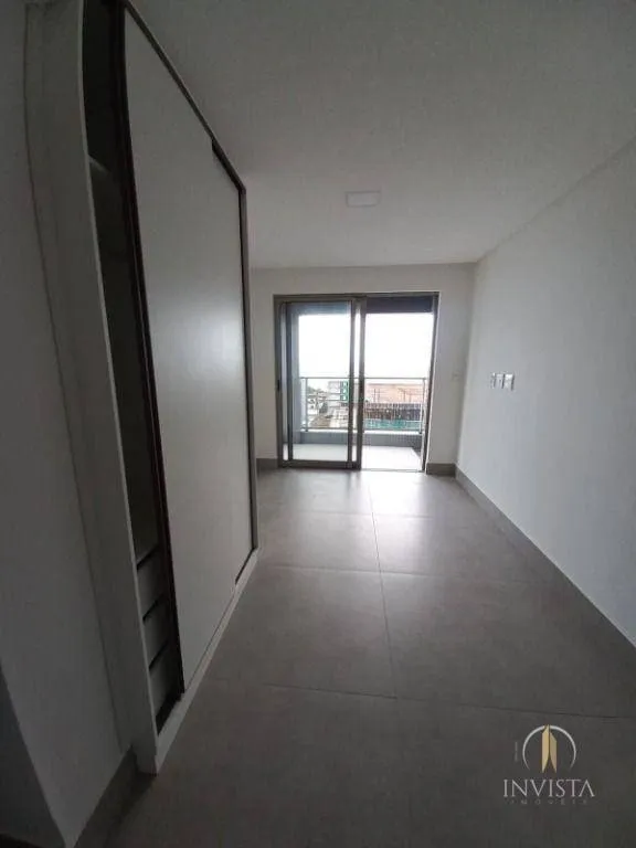 4 en-suite apartment with a balcony, 145 m² — photo 16