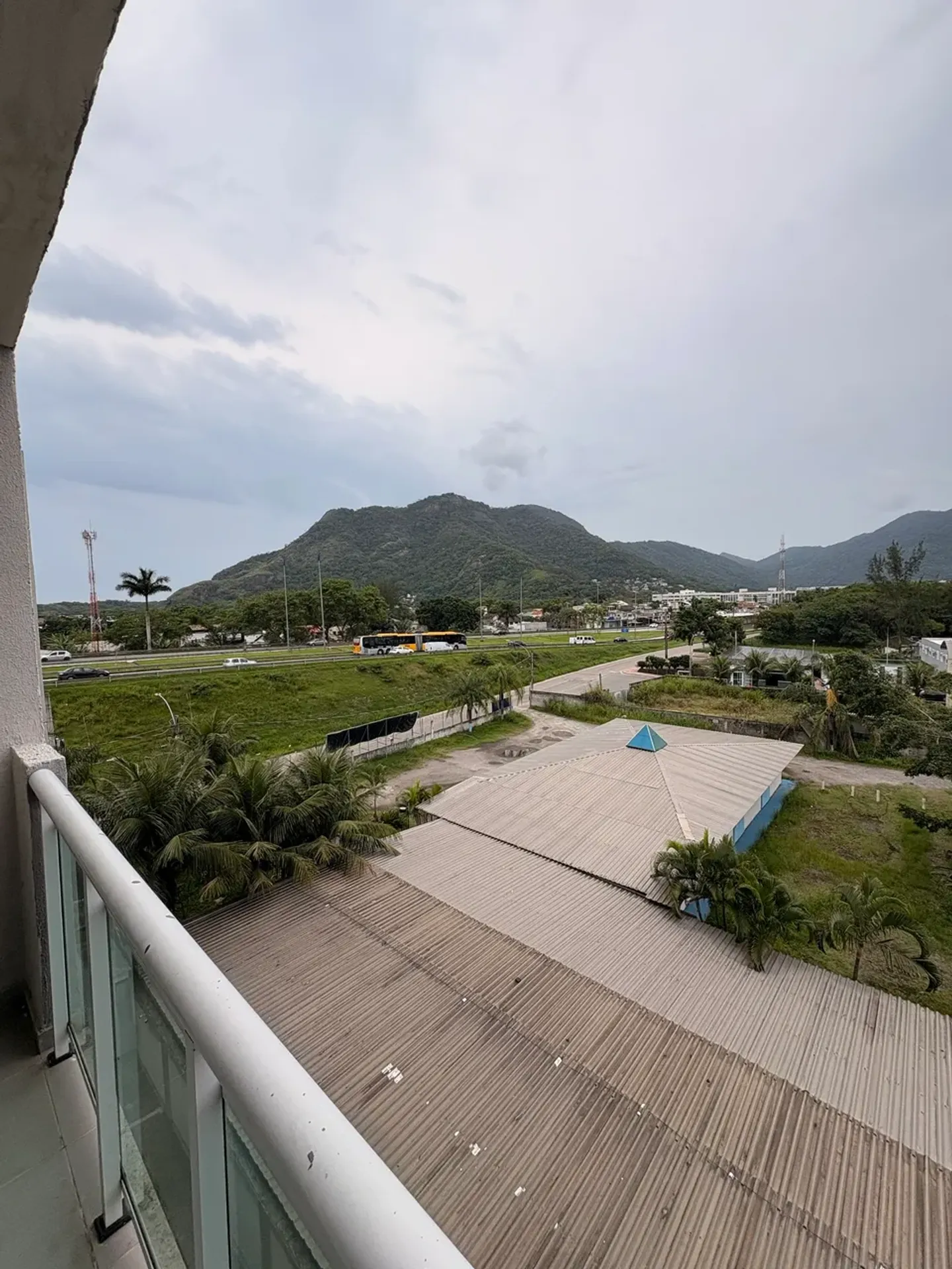 Mountain view in a one-bedroom apartment, 35 m² — photo 3