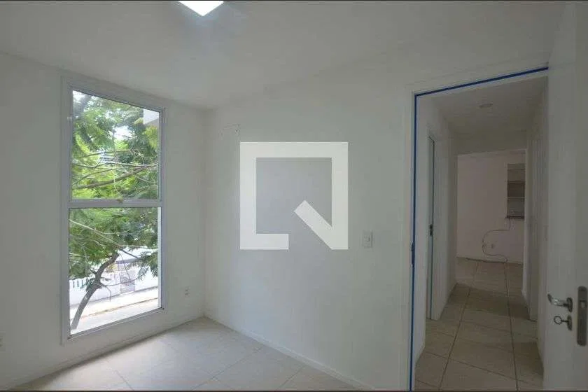 4-bedroom apartment in a building with a gym — photo 15