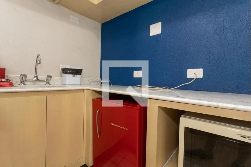 Studio with en-suite bedroom and a balcony — photo 12