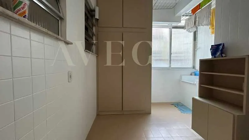 113 m² apartment with a walk-in closet and a home office — photo 12