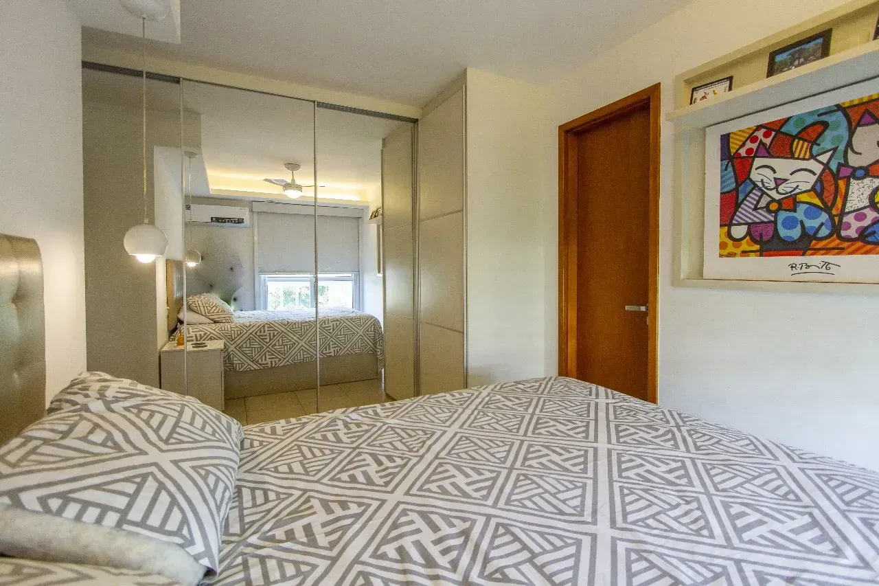 Furnished 100 m² apartment with a bedroom en-suite — photo 15