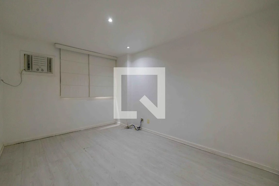 Ванна та 4 спальні: квартира 360 м² — photo 14