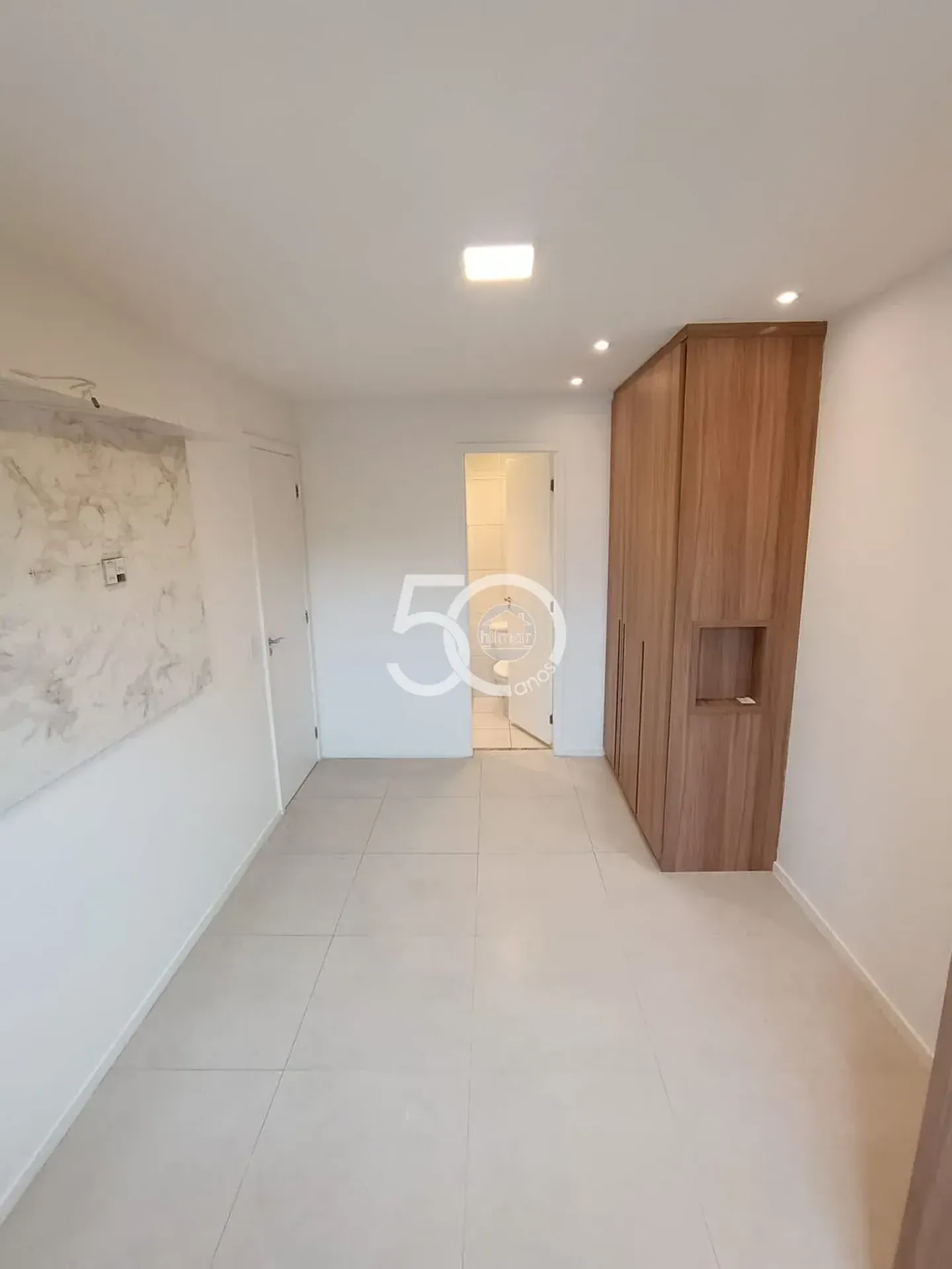 69 m² apartment with 2 bedrooms, balcony and 1 en-suite — photo 37