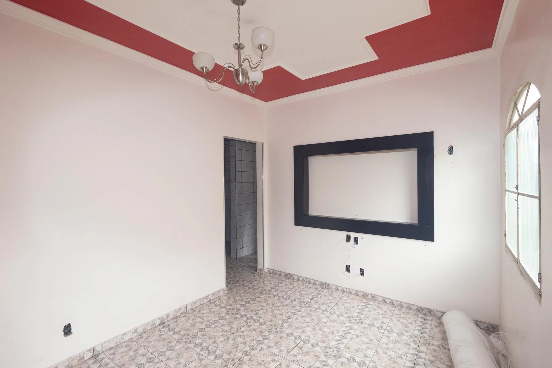 360 m² house with a home office and a garden — photo 38