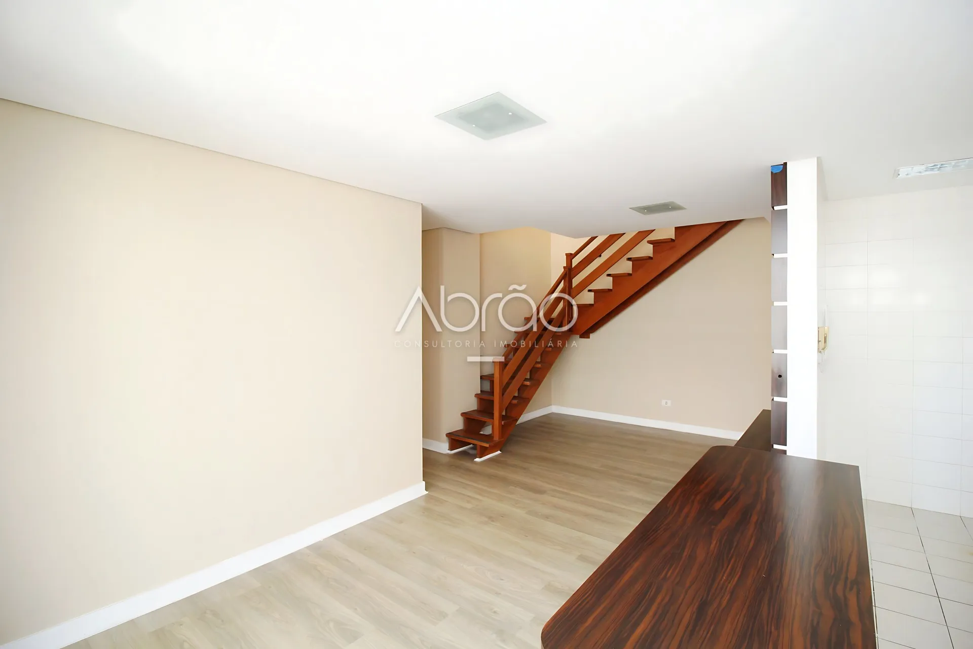 Spacious 3-bedroom apartment with 3 bathrooms — photo 3