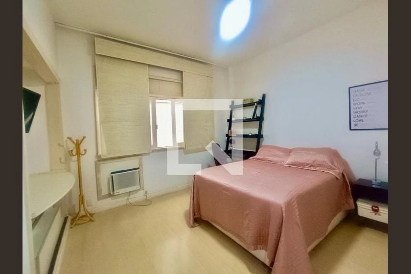 Rental apartment with 2 bedrooms and a balcony — photo 2