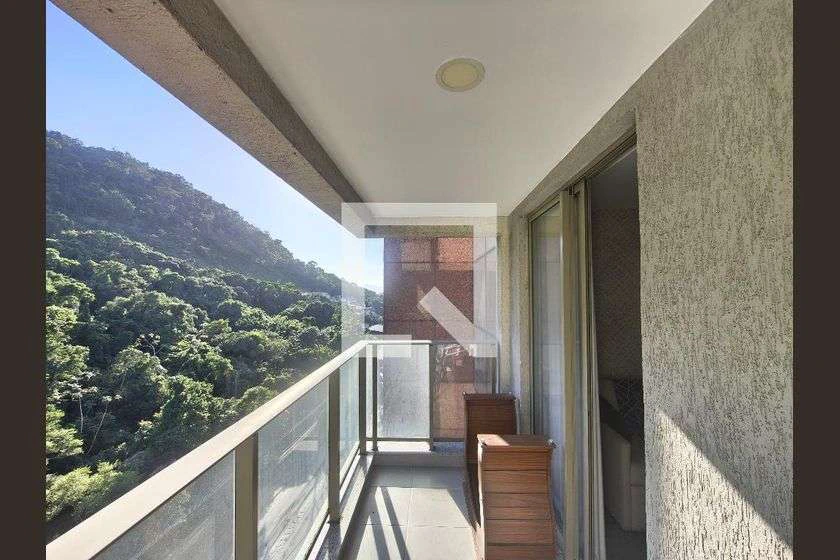 Furnished 62 m² apartment with 2 en-suite bedrooms — photo 3