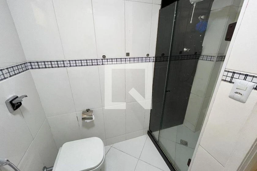 Furnished apartment, 131 m², with a glass-enclosed balcony — photo 48