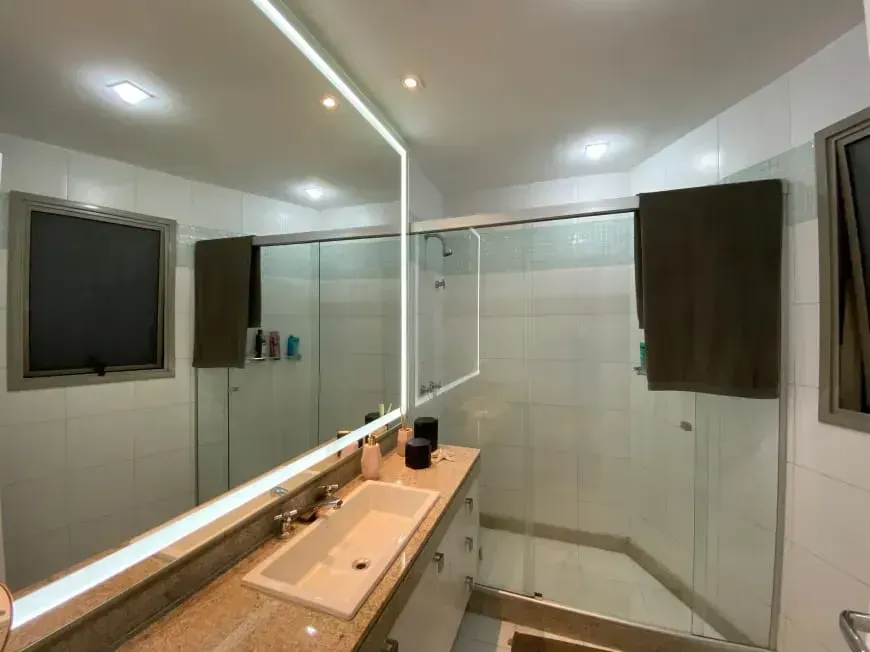 Furnished apartment with 4 bedrooms and an open kitchen — photo 16