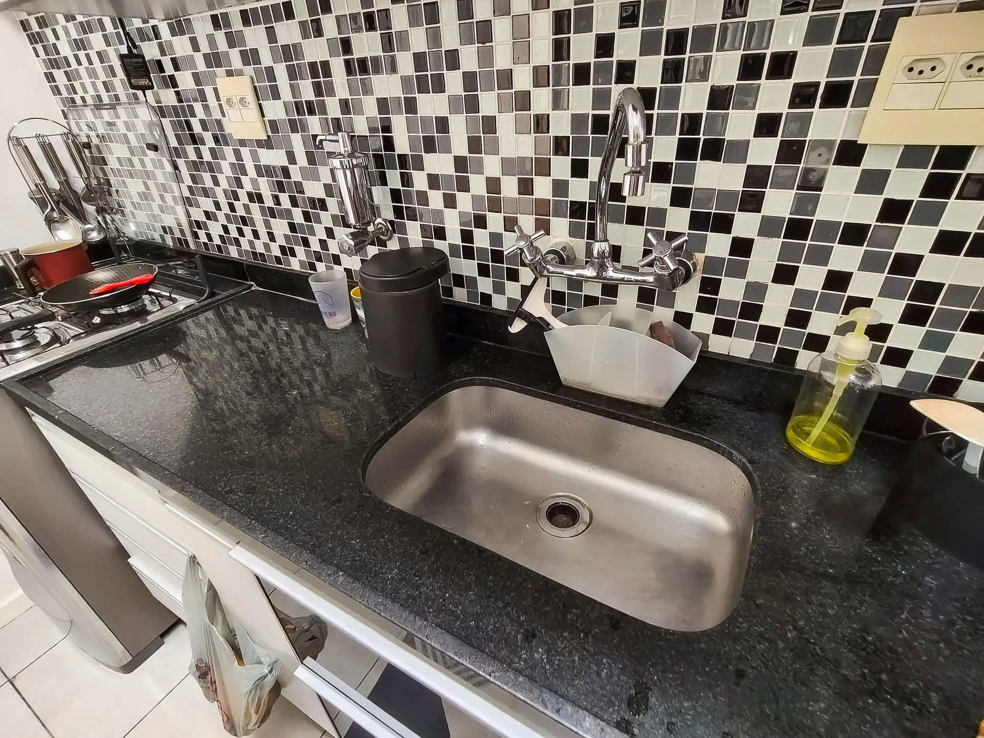 Rental apartment with 3 bedrooms and a private garden — photo 24