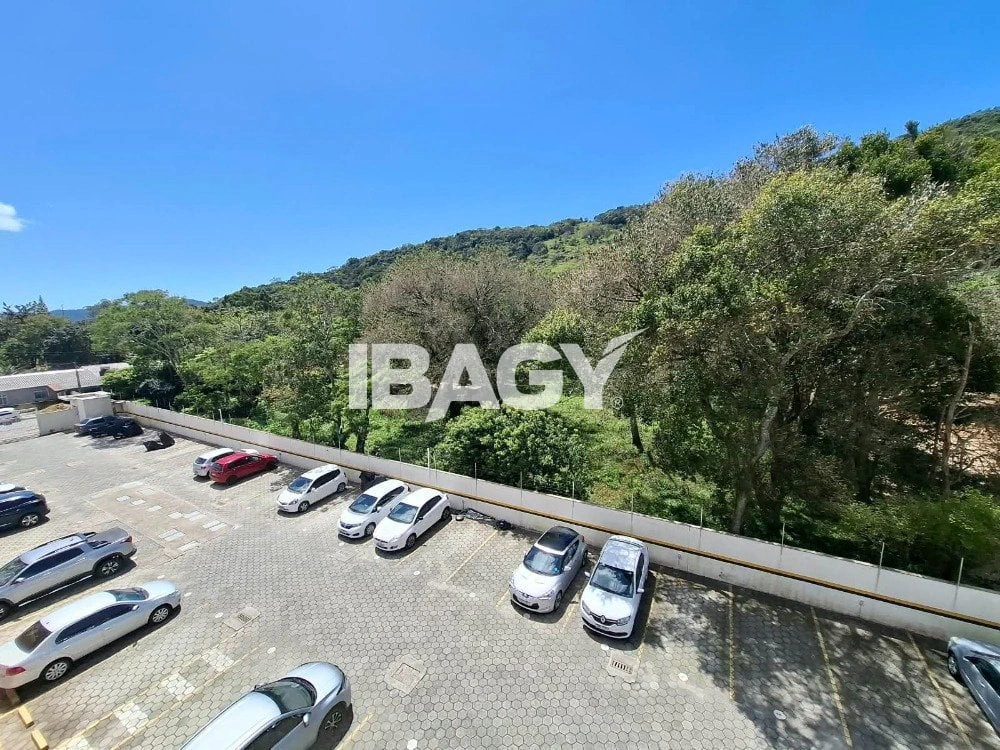 Piscina privada y 2 dormitorios: departamento de 54 m² — photo 13