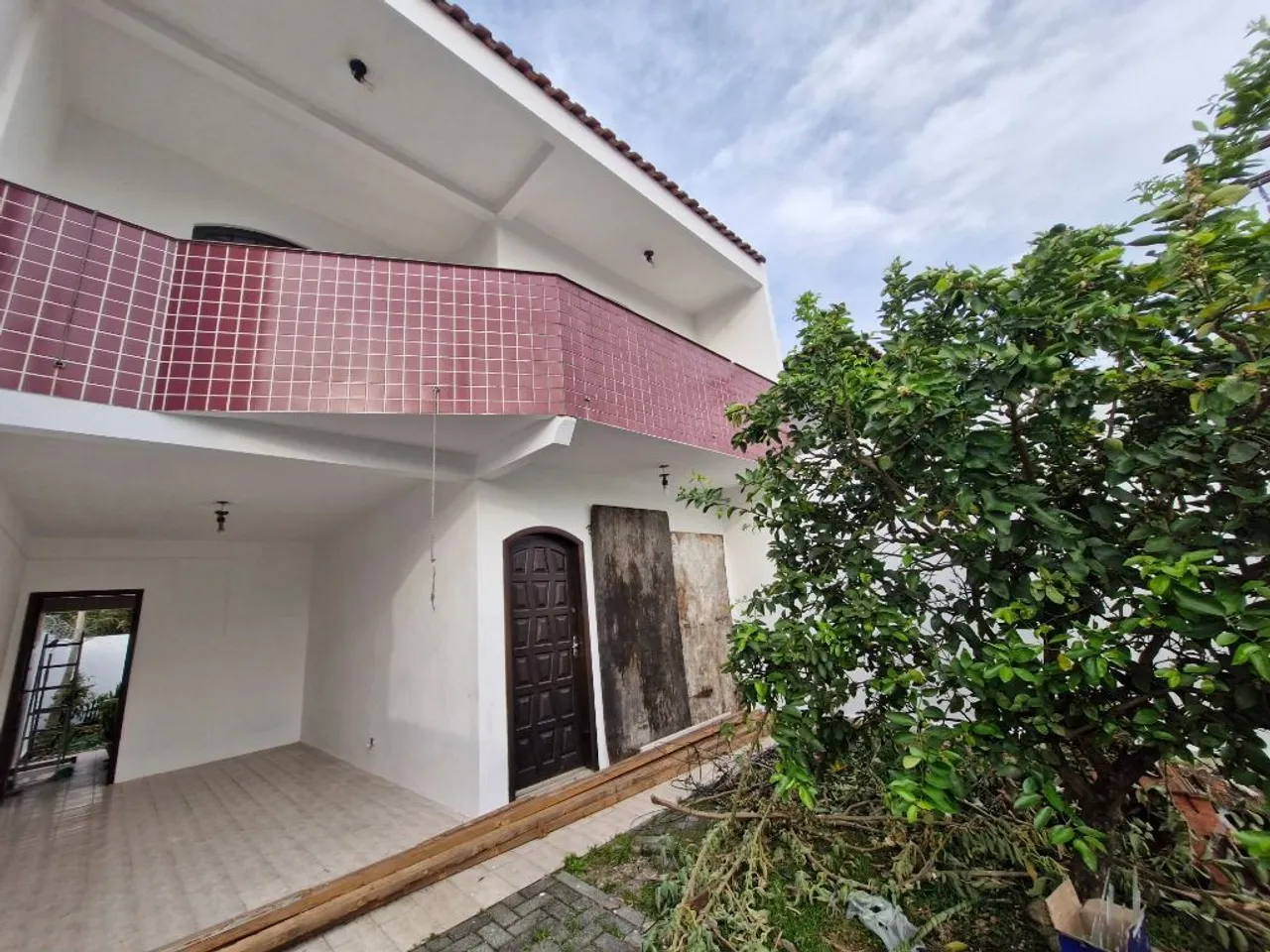 House with 3 bedrooms, 1 bathroom and 2 parking spots — photo 2
