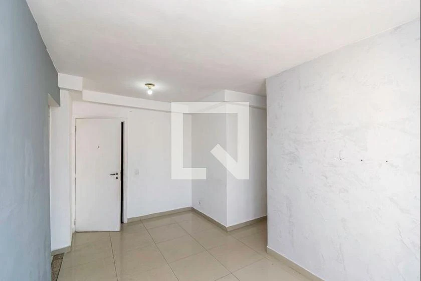 2-bedroom apartment in a building with a pool — photo 21