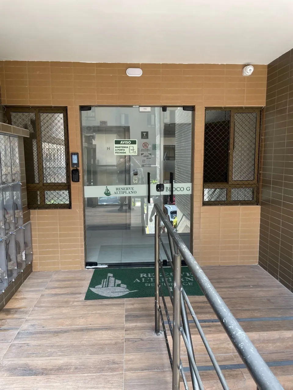 Квартира з 2 спальнями, у будинку є тренажерний зал — photo 11