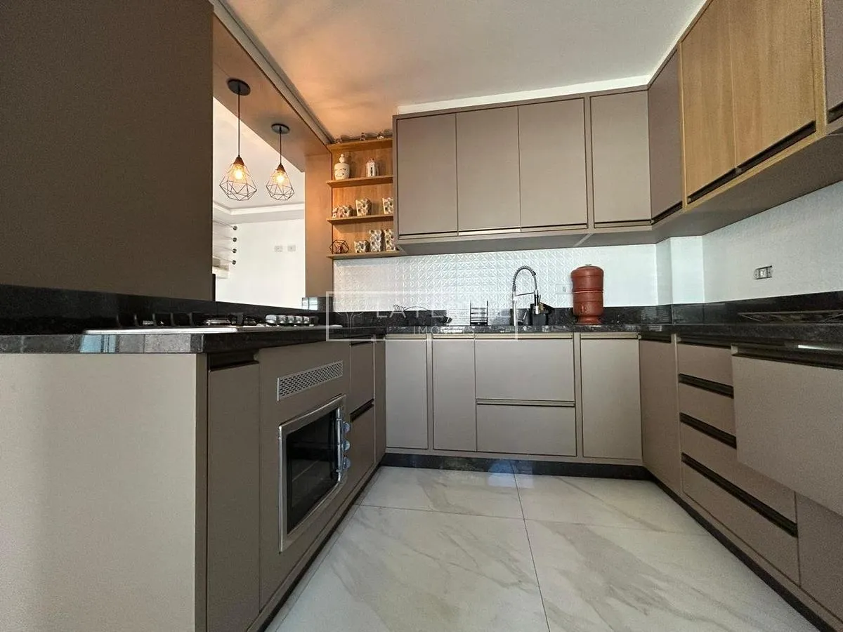 Casa de 3 dormitorios con balcón gourmet en Curitiba — photo 2