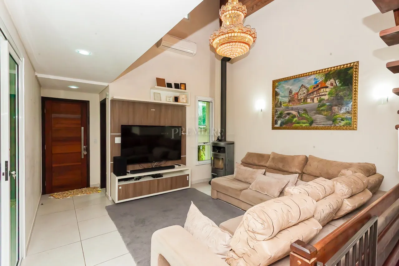 House with 4 bedrooms, 1 en-suite, 4 bathrooms — photo 5