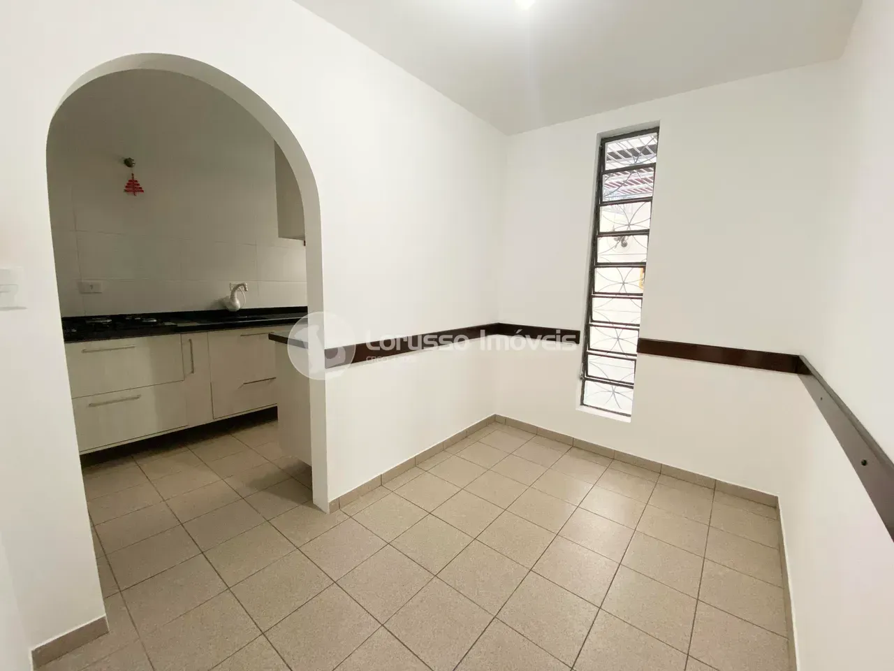 Bathtub in a 3-bedroom house, 190 m² — photo 6
