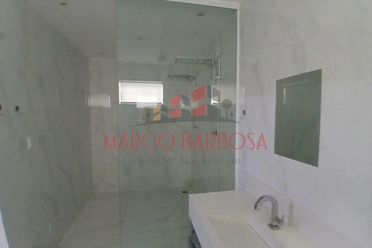Furnished house, 280 m², with a bathtub
