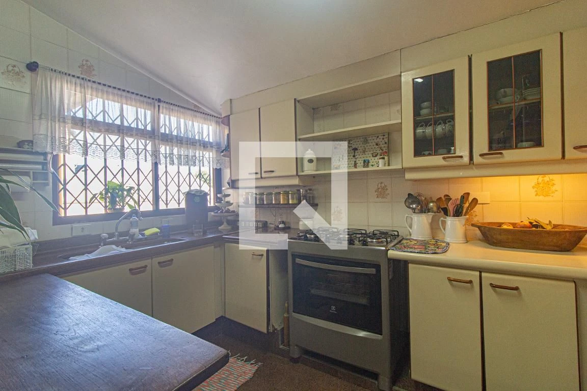 Ванна та 4 спальні: будинок 350 м² — photo 16