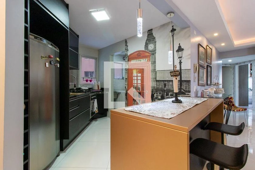 Furnished 3-bedroom apartment with 146 m² — photo 2