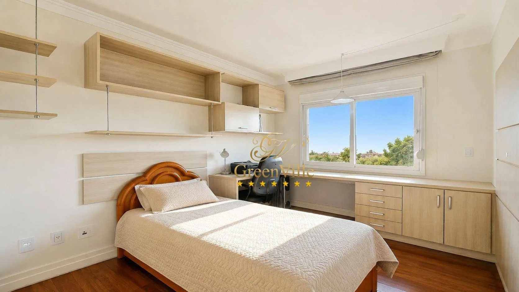 House with built-in balcony grill and 4 en-suite suites — photo 31