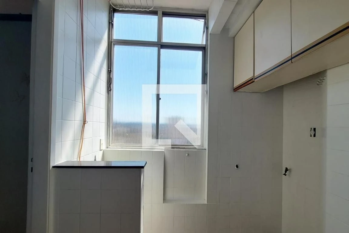 2-bedroom apartment in a building with a pool — photo 42