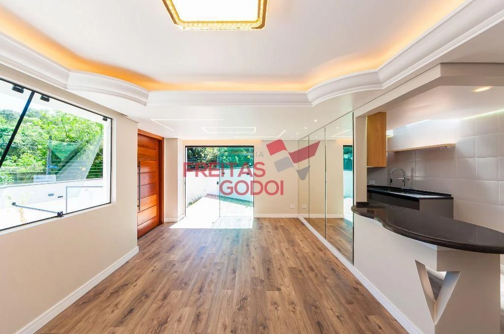 House, 103 m², with a glass-enclosed balcony — photo 4