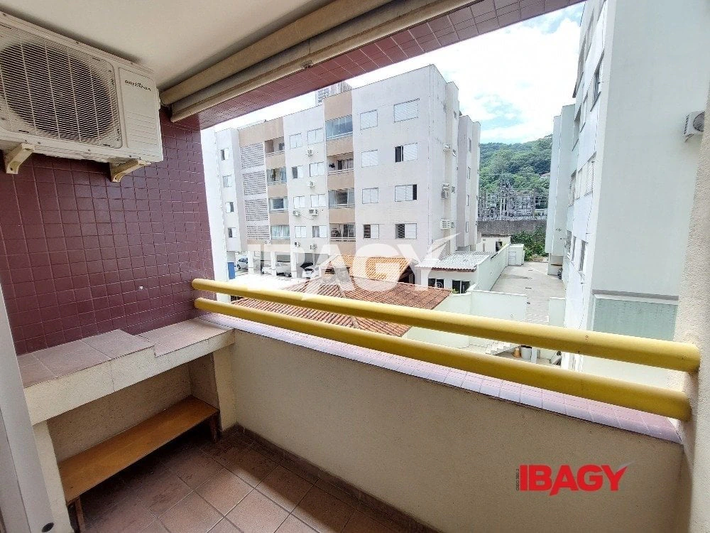 3-bedroom apartment with a washing machine in Florianópolis — photo 7