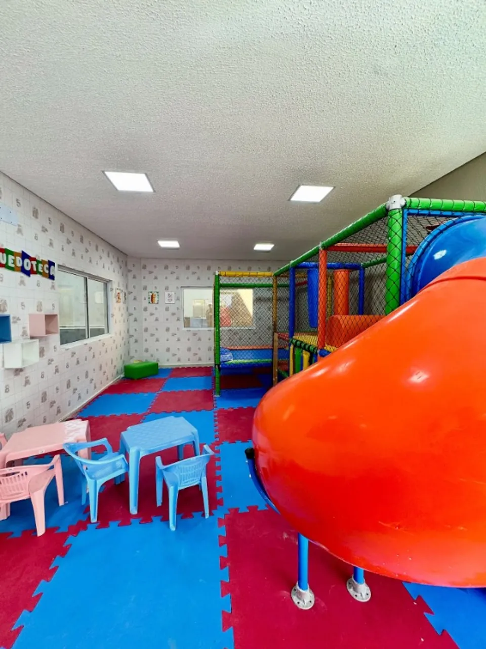 Apartamento de 2 quartos em condomínio com academia — photo 16