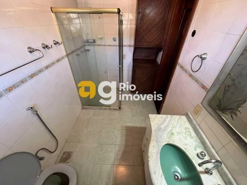 Casa com 3 quartos, 3 banheiros e 4 vagas — photo 24