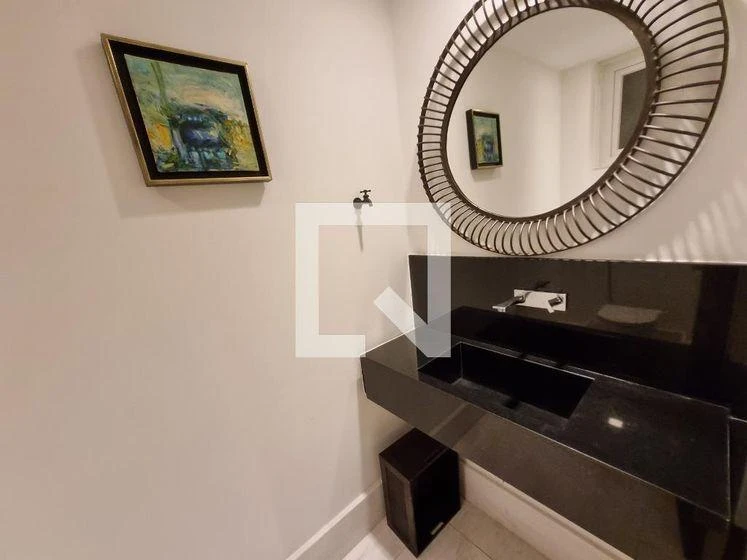 Washing machine in a 3-bedroom apartment, 300 m² — photo 36