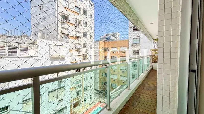 2-bedroom apartment with glassed-in balcony and 4 parking — photo 6