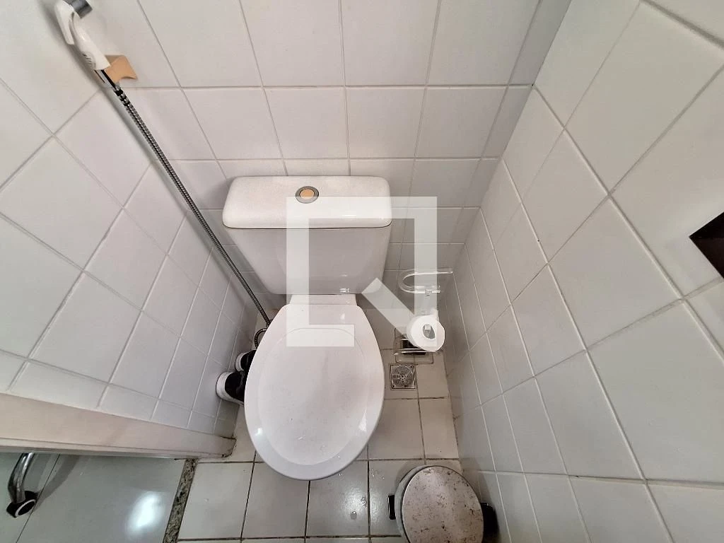 Furnished 3-bedroom apartment with 3 bathrooms — photo 43